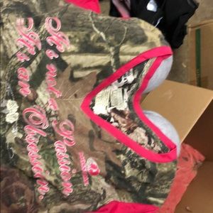 Mossy oak cammo short sleeve